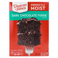 Duncan Hines Perfectly Moist Dark Chocolate Fudge Cake Mix 432g 